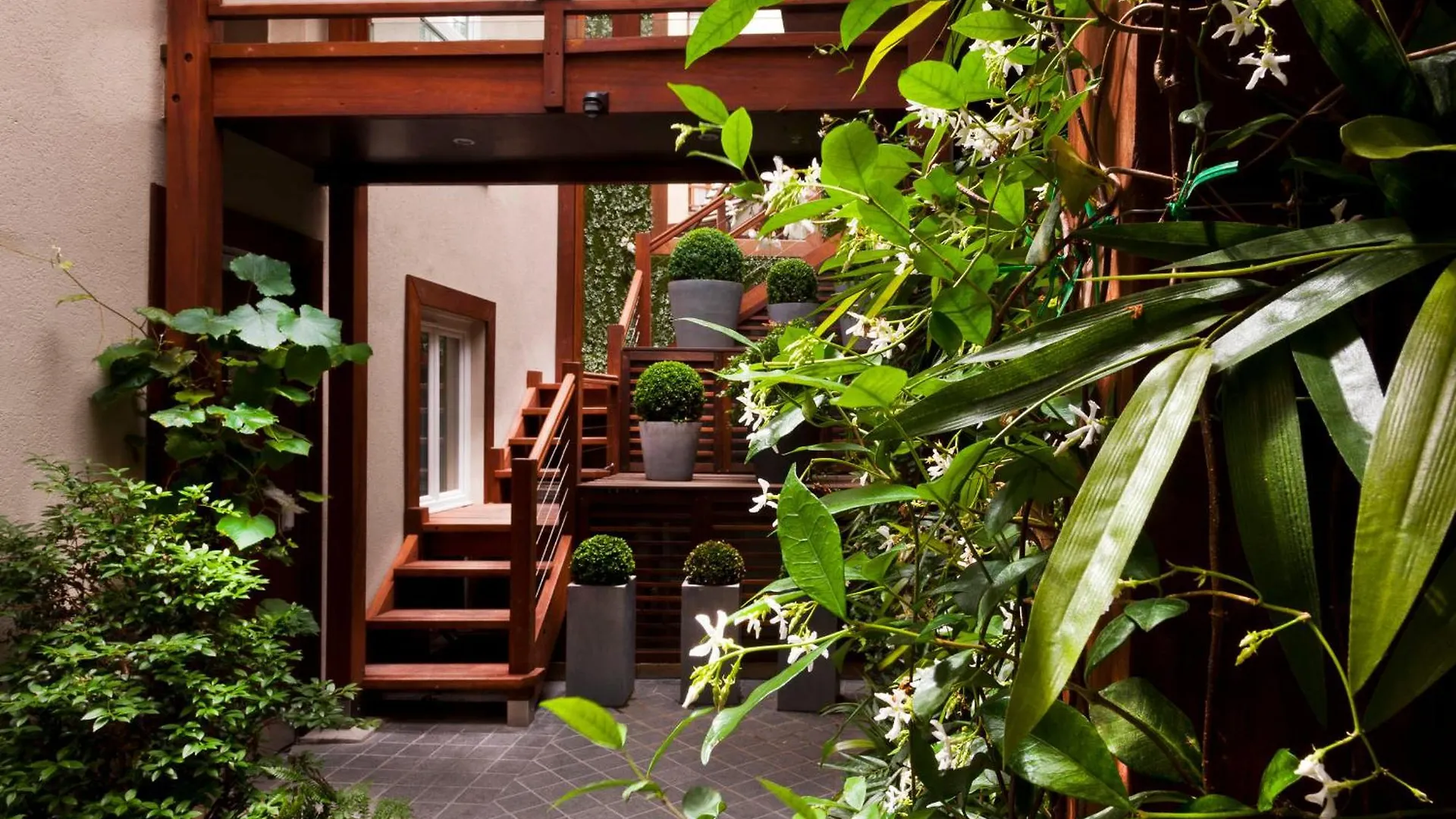 Hotel Elysees Flaubert